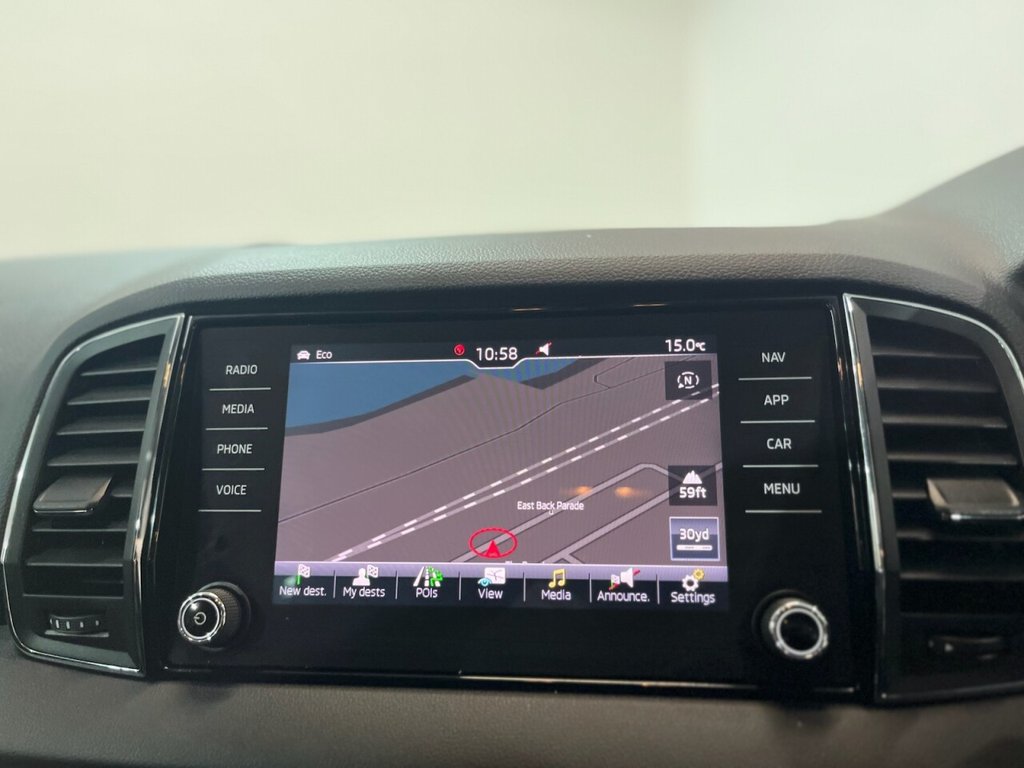 2018 Skoda Karoq — image 8