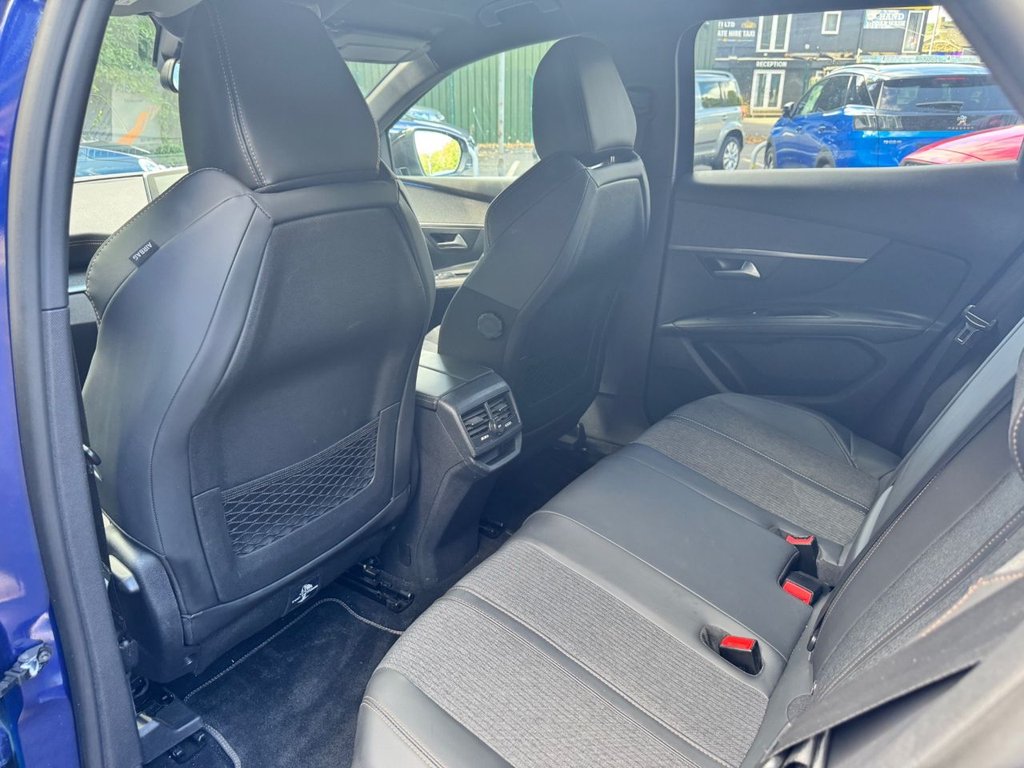 2017 Peugeot 3008 — image 23