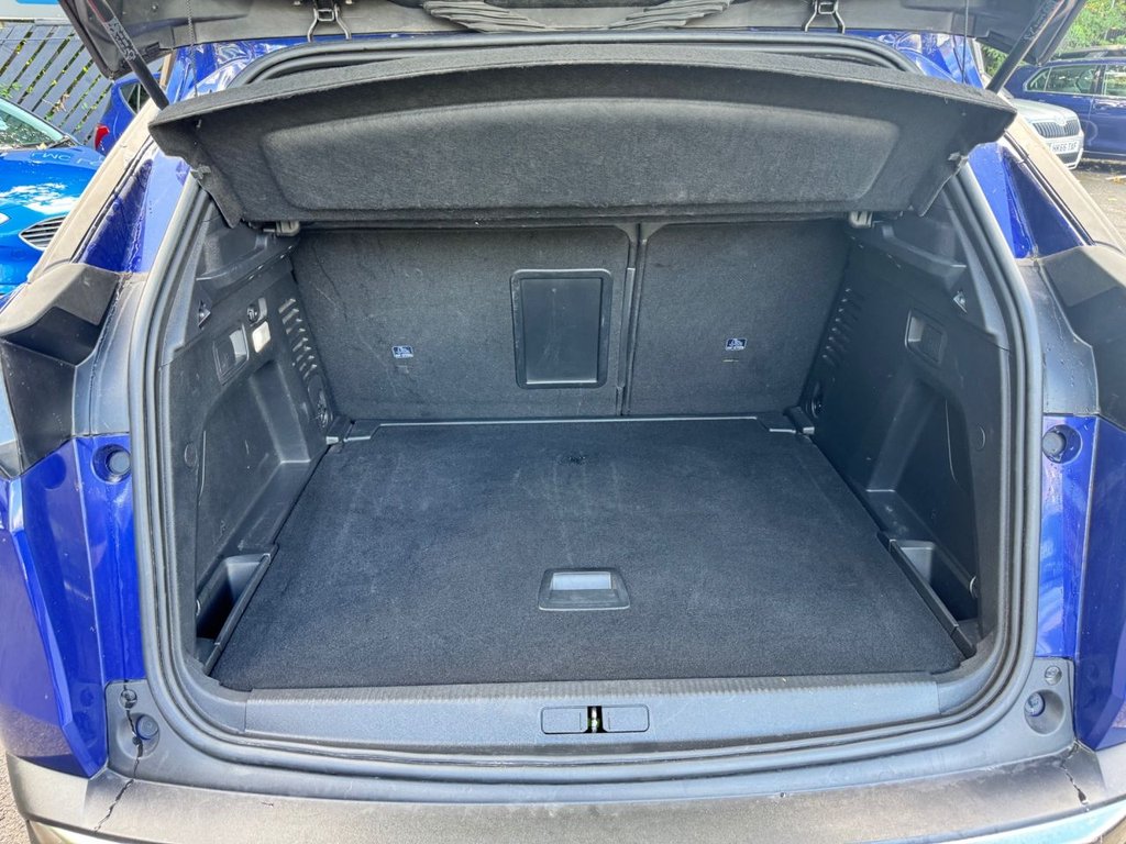 2017 Peugeot 3008 — image 24