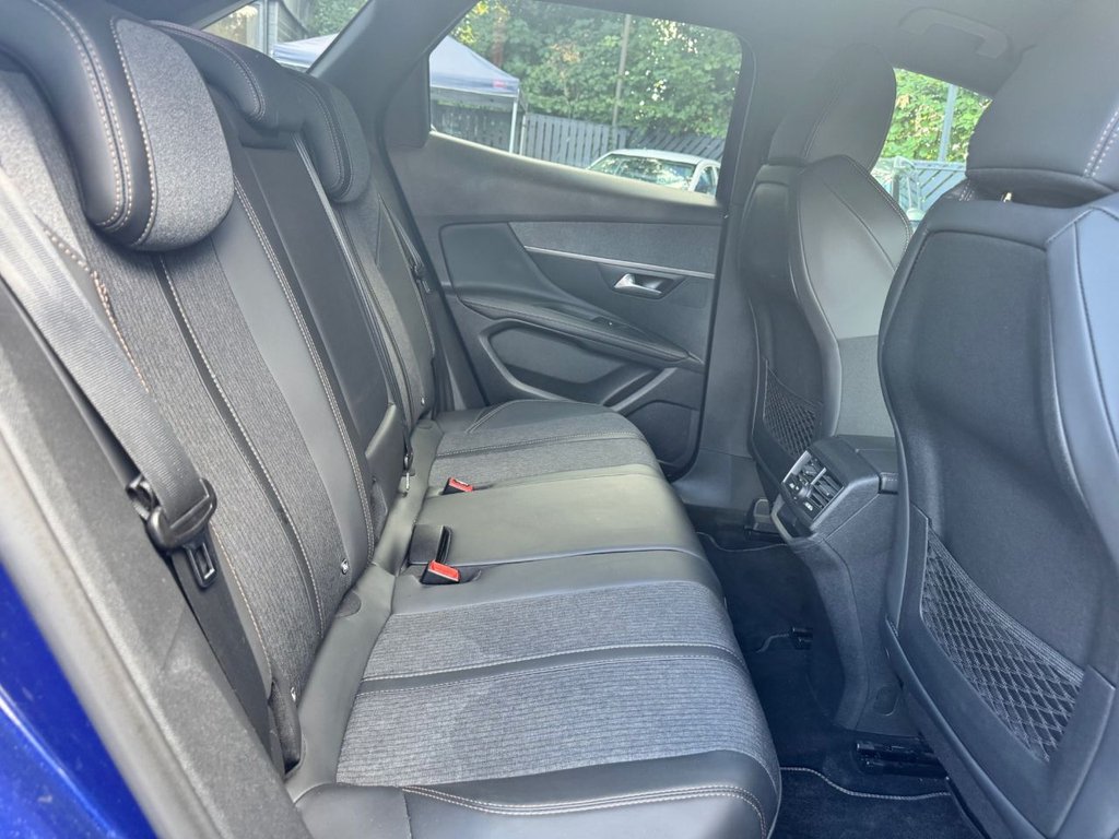2017 Peugeot 3008 — image 27