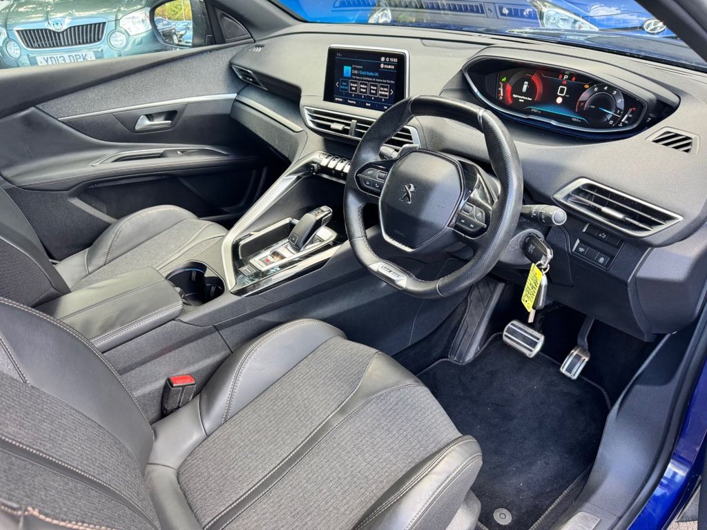 2017 Peugeot 3008 — image 32