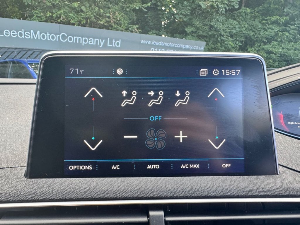 2017 Peugeot 3008 — image 41