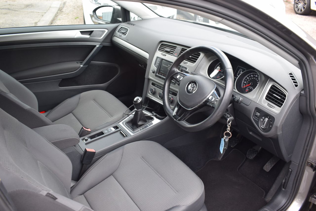 2016 VOLKSWAGEN GOLF 1.4 TSI BlueMotion Tech Match Edition Hatchback 3dr Petrol Manual Euro 6 (s - vehicle photo 16 for sale on PureCar