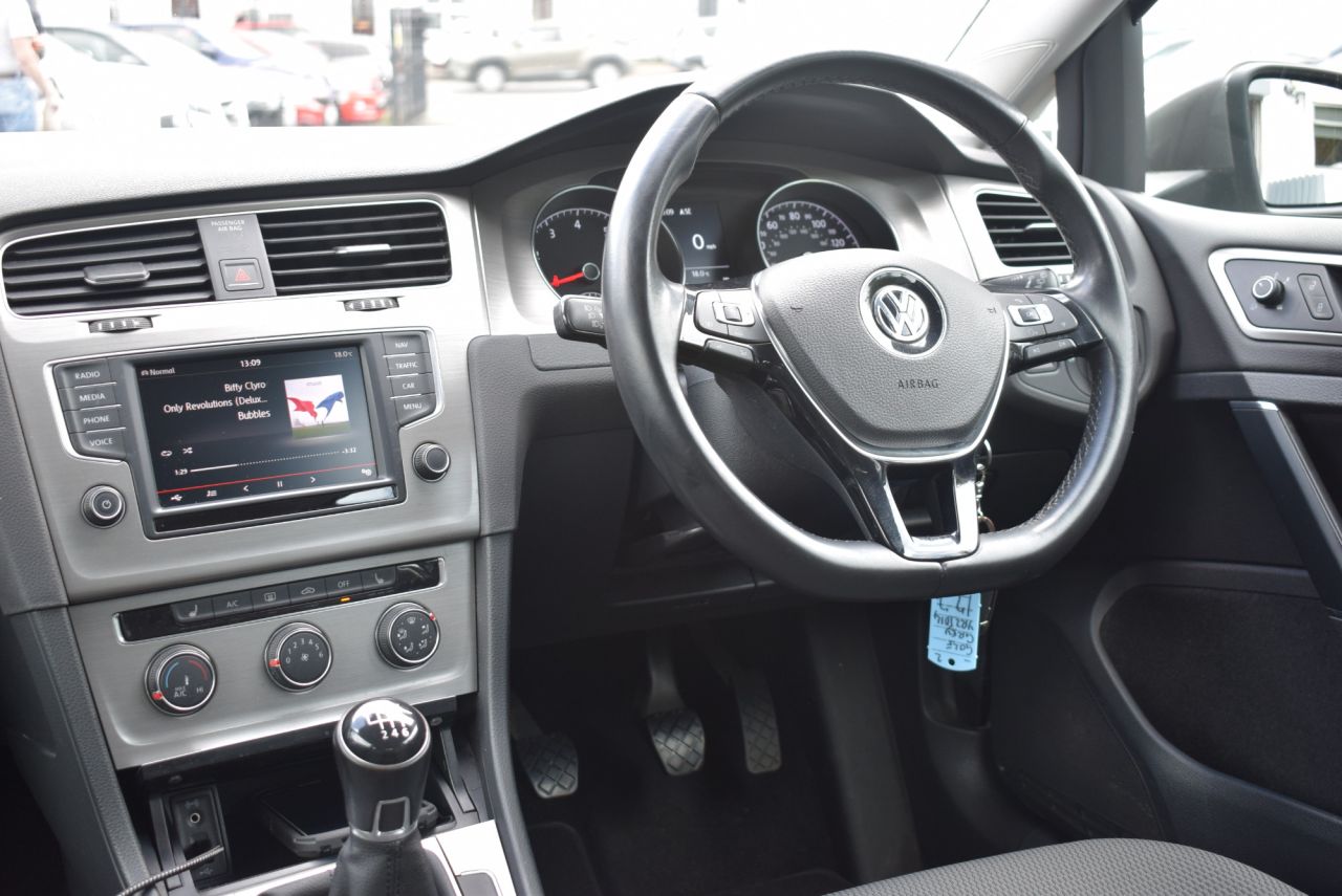 2016 VOLKSWAGEN GOLF 1.4 TSI BlueMotion Tech Match Edition Hatchback 3dr Petrol Manual Euro 6 (s - vehicle photo 18 for sale on PureCar