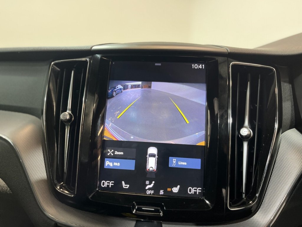 2018 Volvo XC60 — image 8
