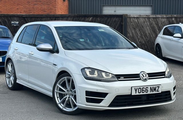 2017 Volkswagen GOLF