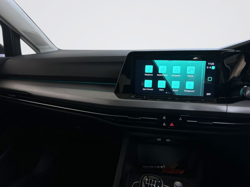 2024 Volkswagen Golf — image 17