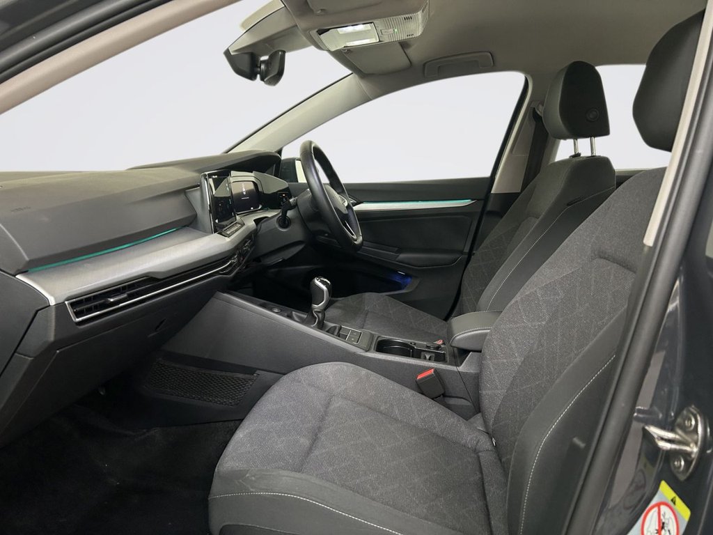 2024 Volkswagen Golf — image 8