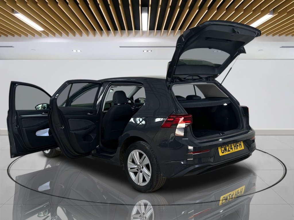 2024 Volkswagen Golf — image 7