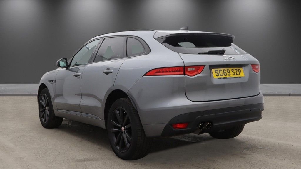 2019 Jaguar F-PACE — image 3