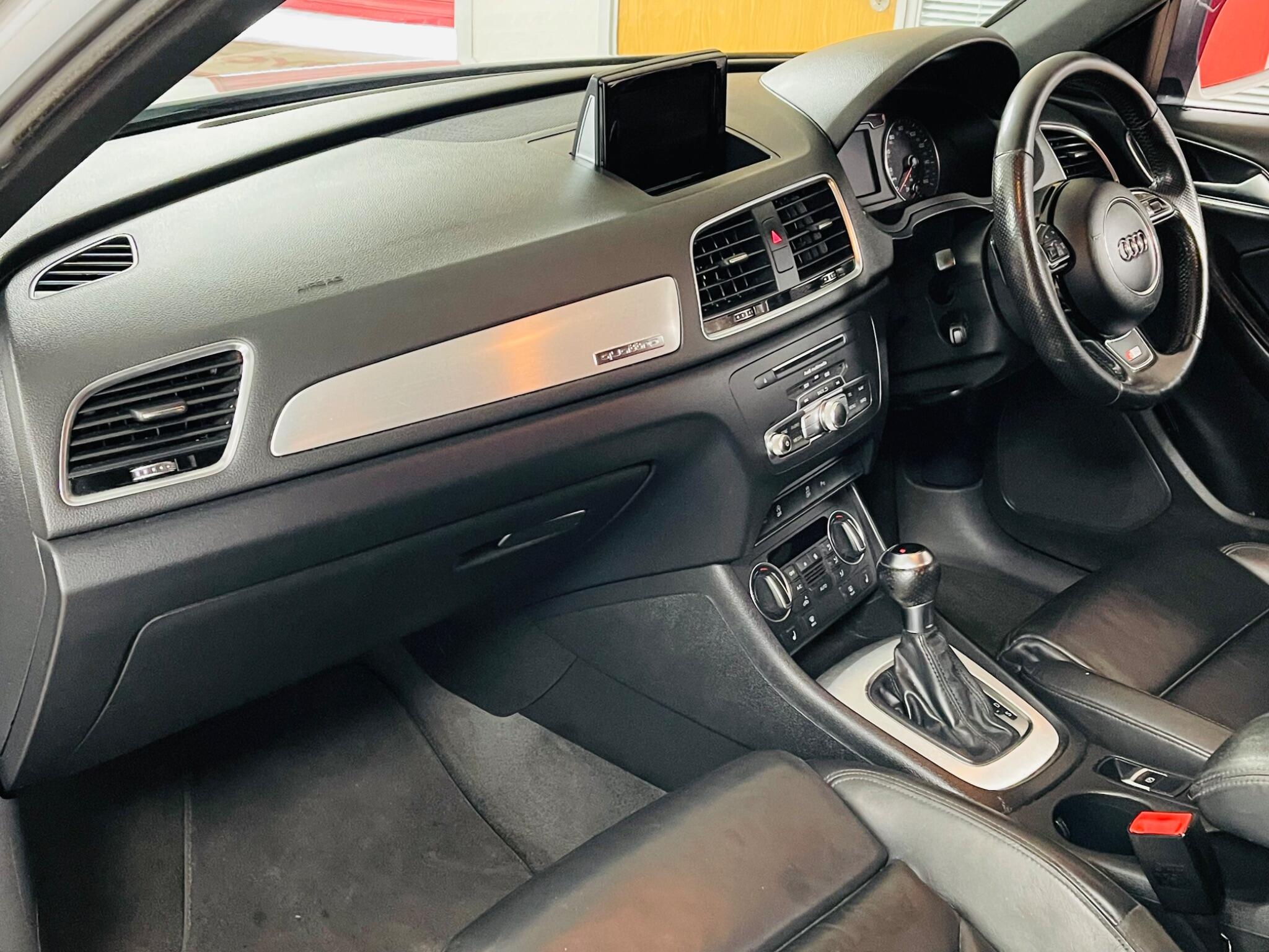 2016 66 AUDI Q3