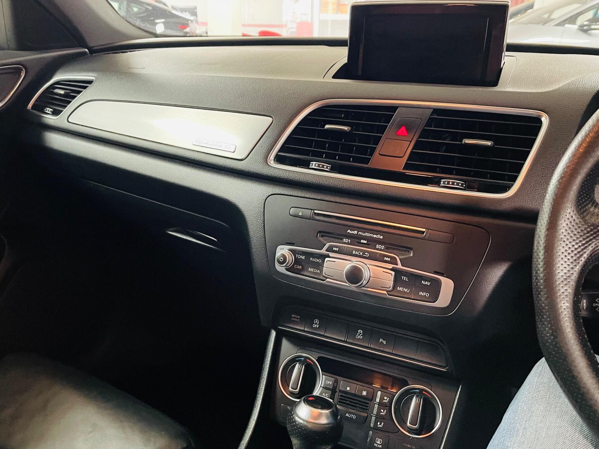 2016 66 AUDI Q3
