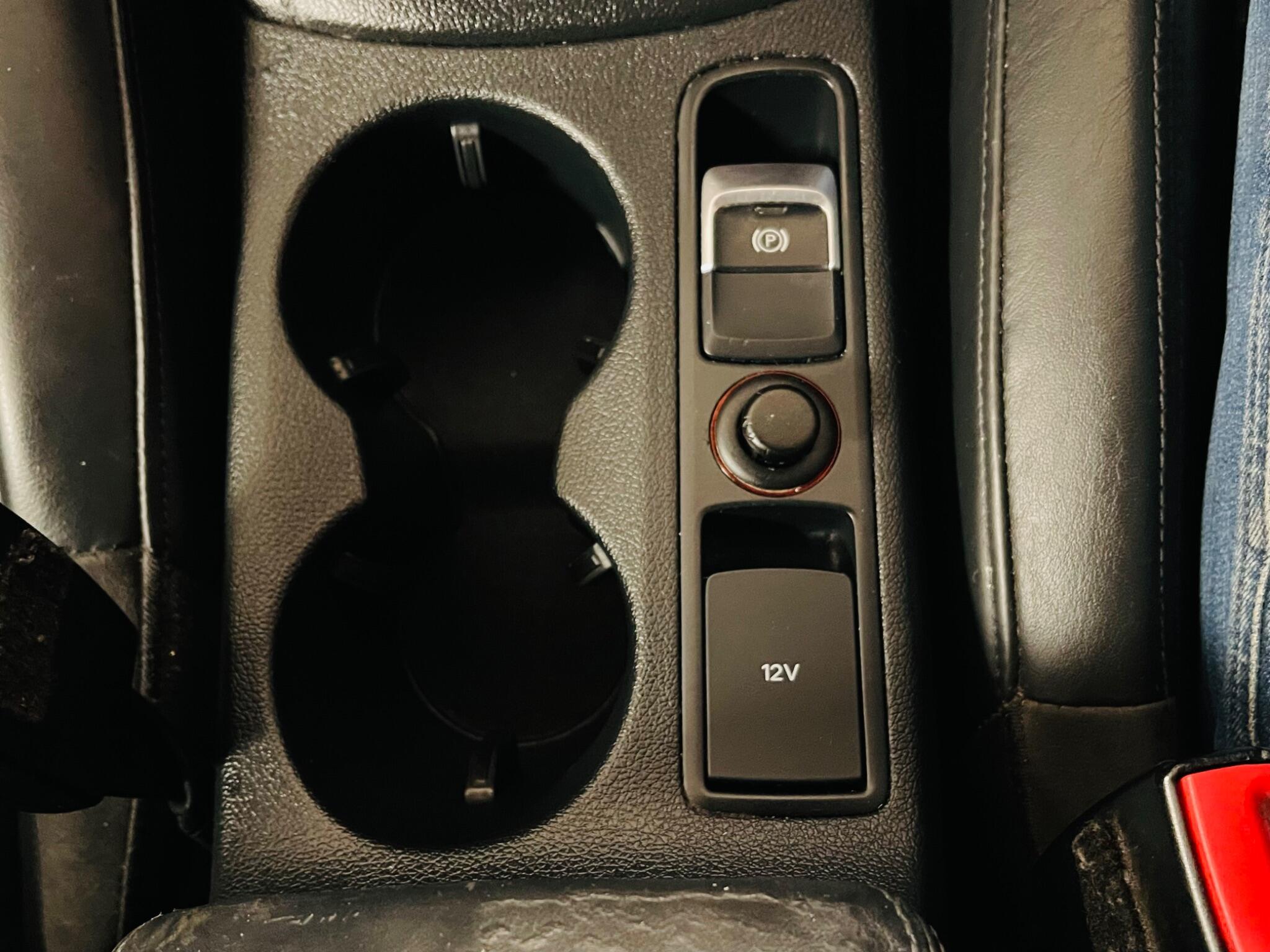 2016 66 AUDI Q3