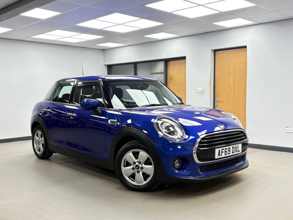 2019 MINI HATCH