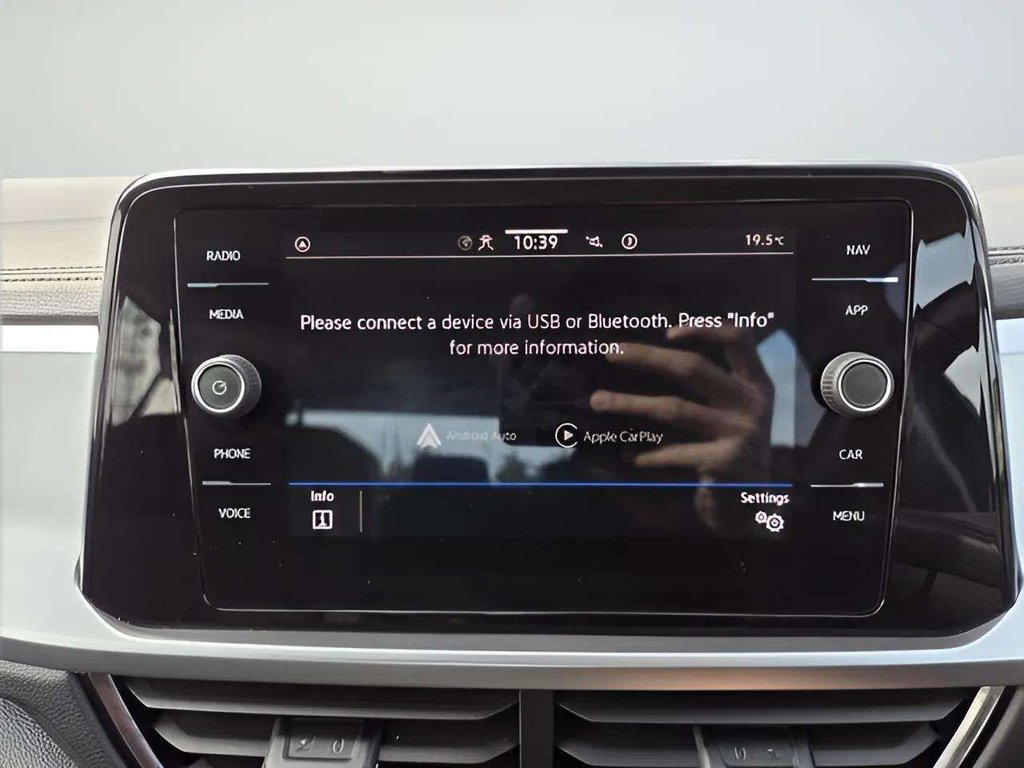 2023 Volkswagen T-Roc — image 13
