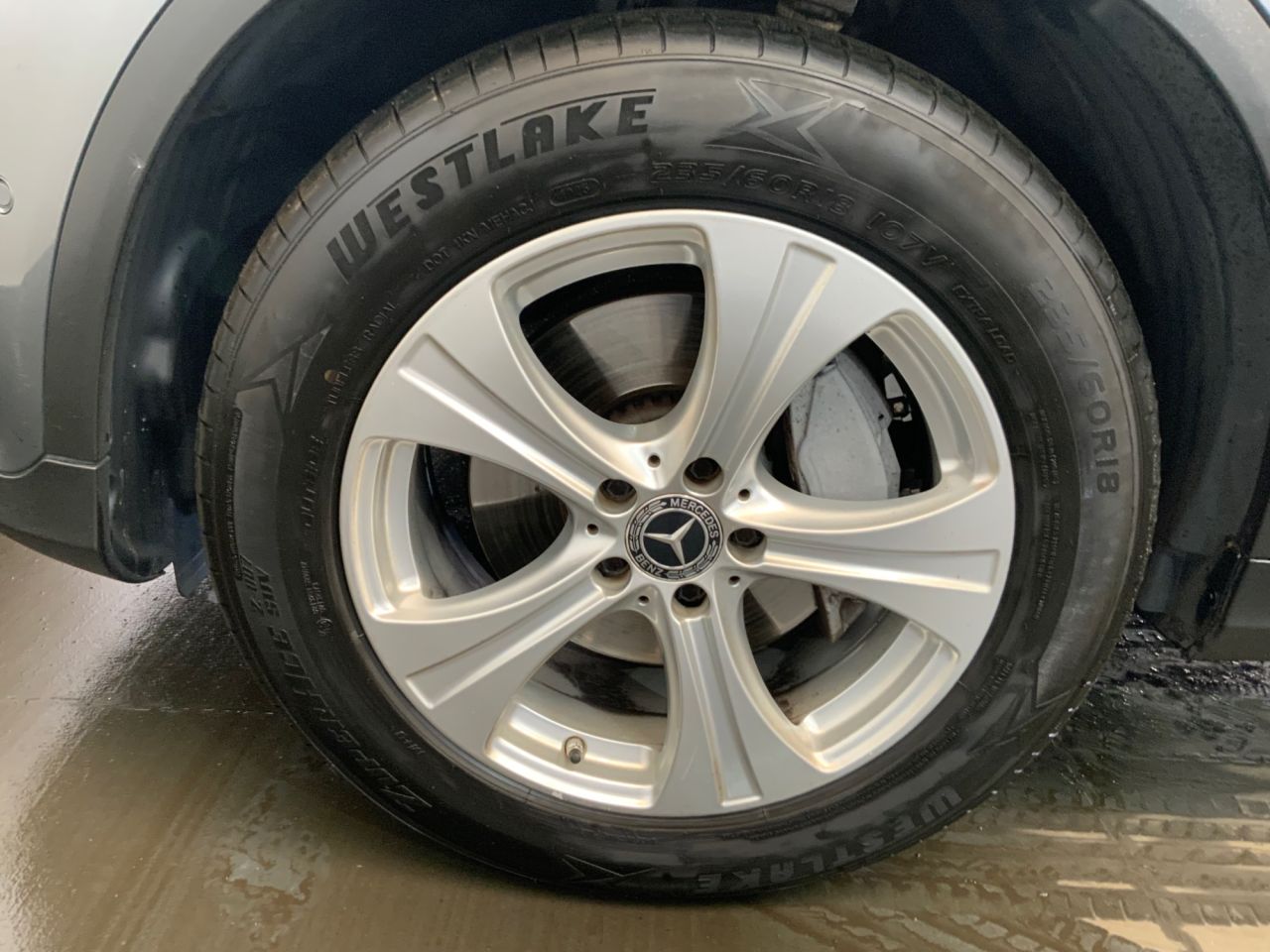 2018 MERCEDES GLC 3.0 GLC350d V6 Sport (Premium Plus) SUV 5dr Diesel G-Tronic 4MATIC Euro 6 ( - vehicle photo 25 for sale on PureCar