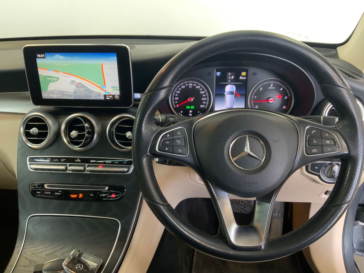 2018 MERCEDES GLC 3.0 GLC350d V6 Sport (Premium Plus) SUV 5dr Diesel G-Tronic 4MATIC Euro 6 ( - vehicle photo 12 for sale on PureCar