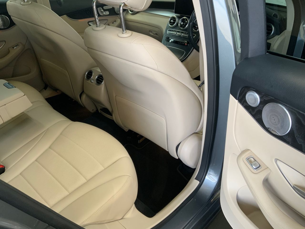 2018 MERCEDES GLC 3.0 GLC350d V6 Sport (Premium Plus) SUV 5dr Diesel G-Tronic 4MATIC Euro 6 ( - vehicle photo 24 for sale on PureCar