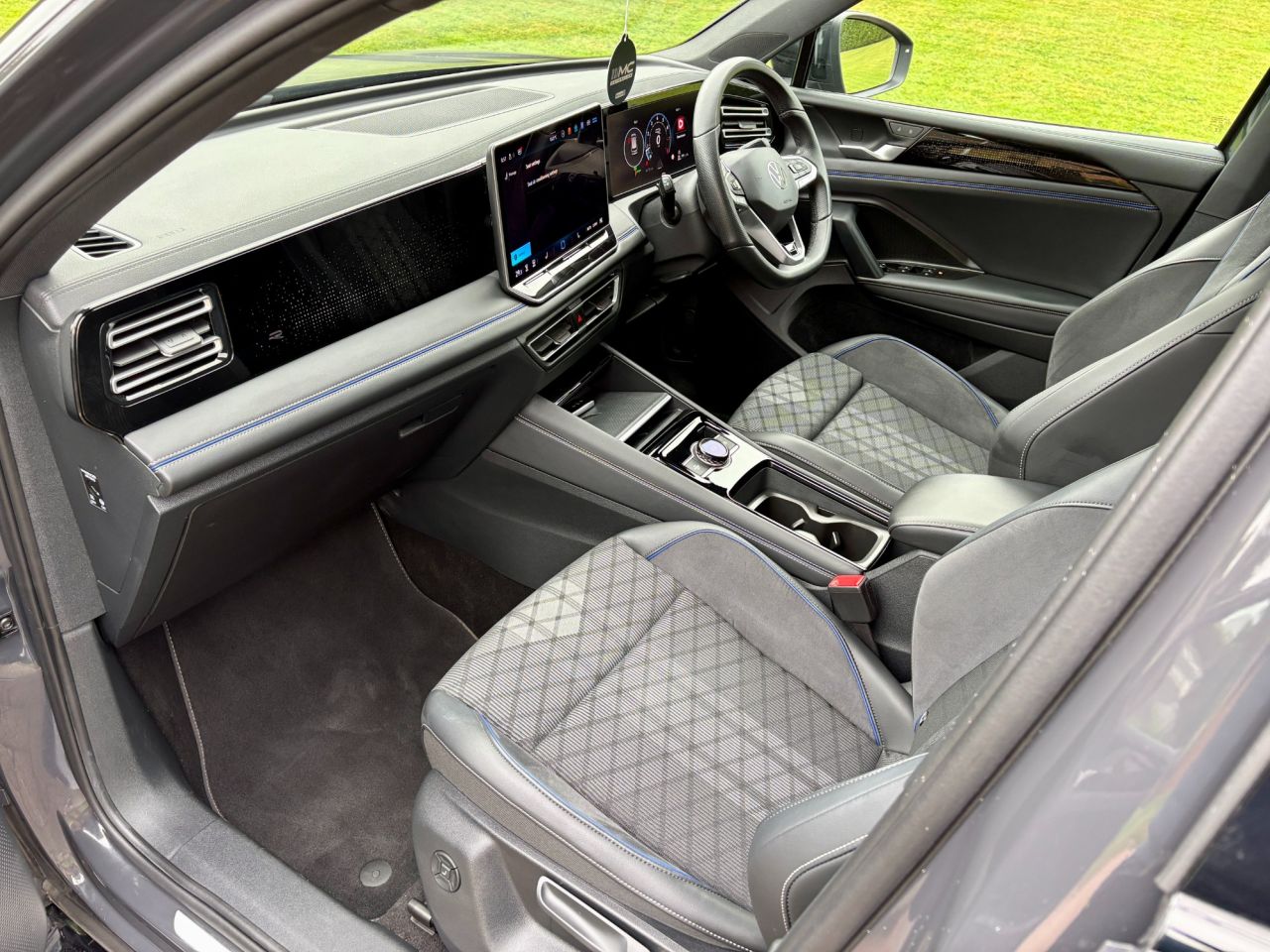 2024 VOLKSWAGEN TIGUAN 1.5 eTSI MHEV R-Line SUV 5dr Petrol Hybrid DSG Euro 6 (s/s) (150 ps) - vehicle photo 13 for sale on PureCar