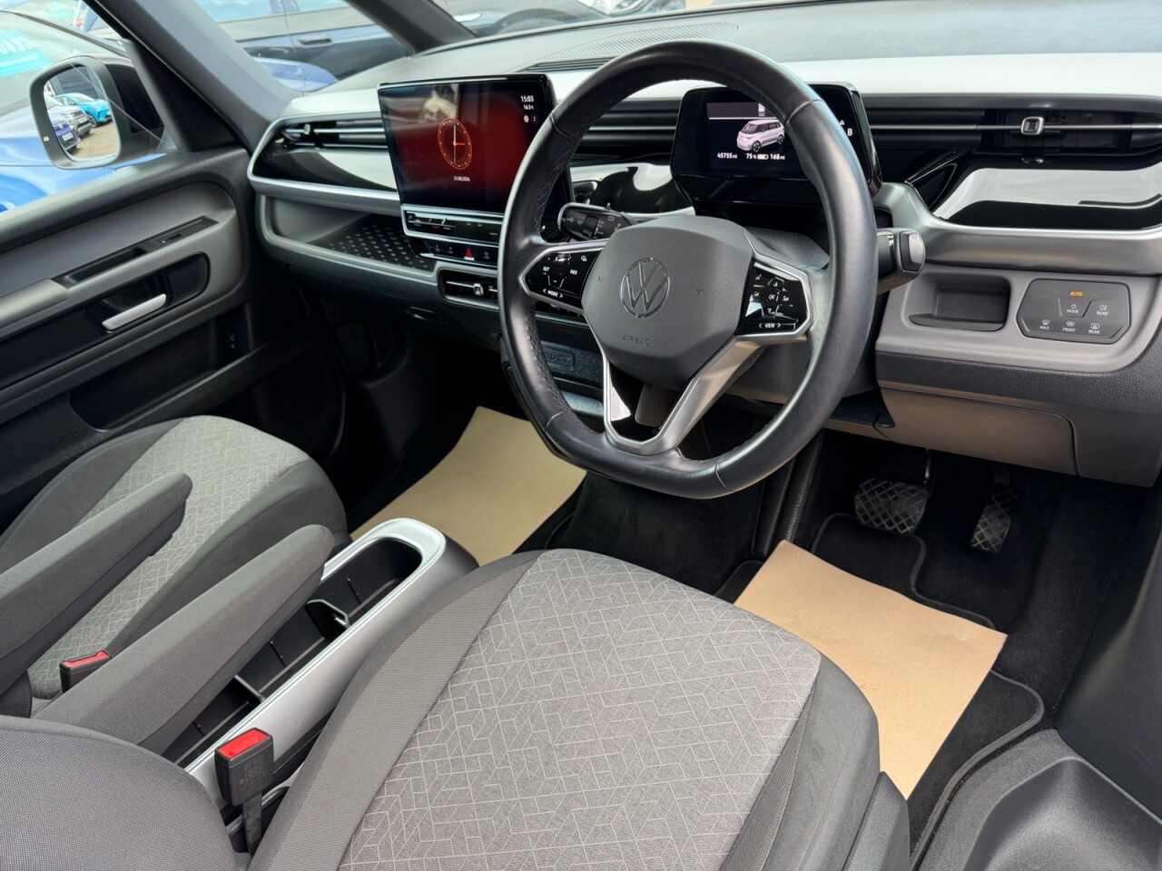 2024 VOLKSWAGEN ID. BUZZ Pro 77kWh Life MPV 5dr Electric Auto (204 ps) ONLY 45669 GENUINE LOW MILES - vehicle photo 10 for sale on PureCar