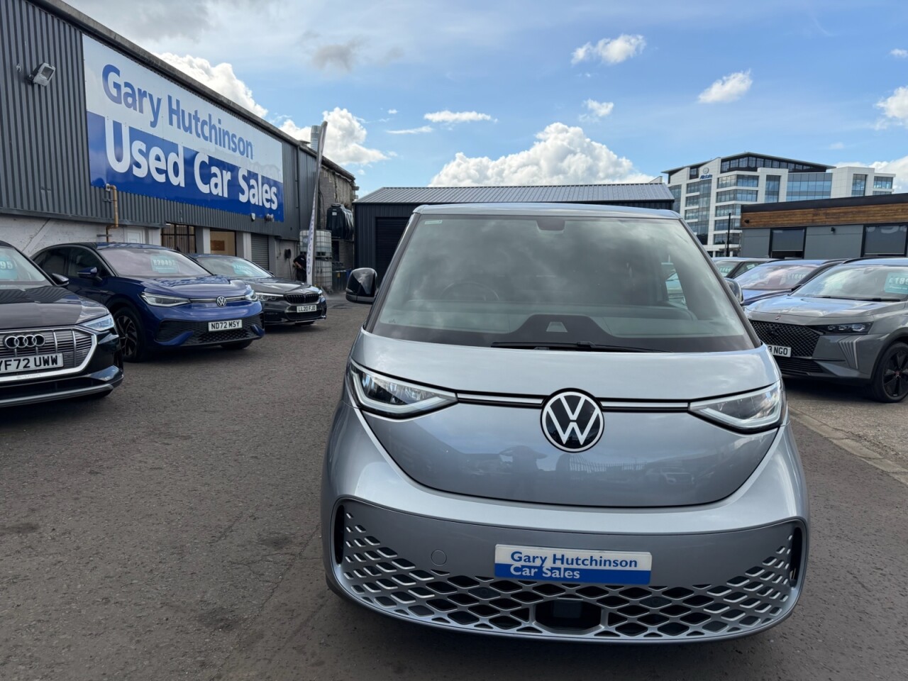 2024 VOLKSWAGEN ID. BUZZ Pro 77kWh Life MPV 5dr Electric Auto (204 ps) ONLY 45669 GENUINE LOW MILES - vehicle photo 8 for sale on PureCar
