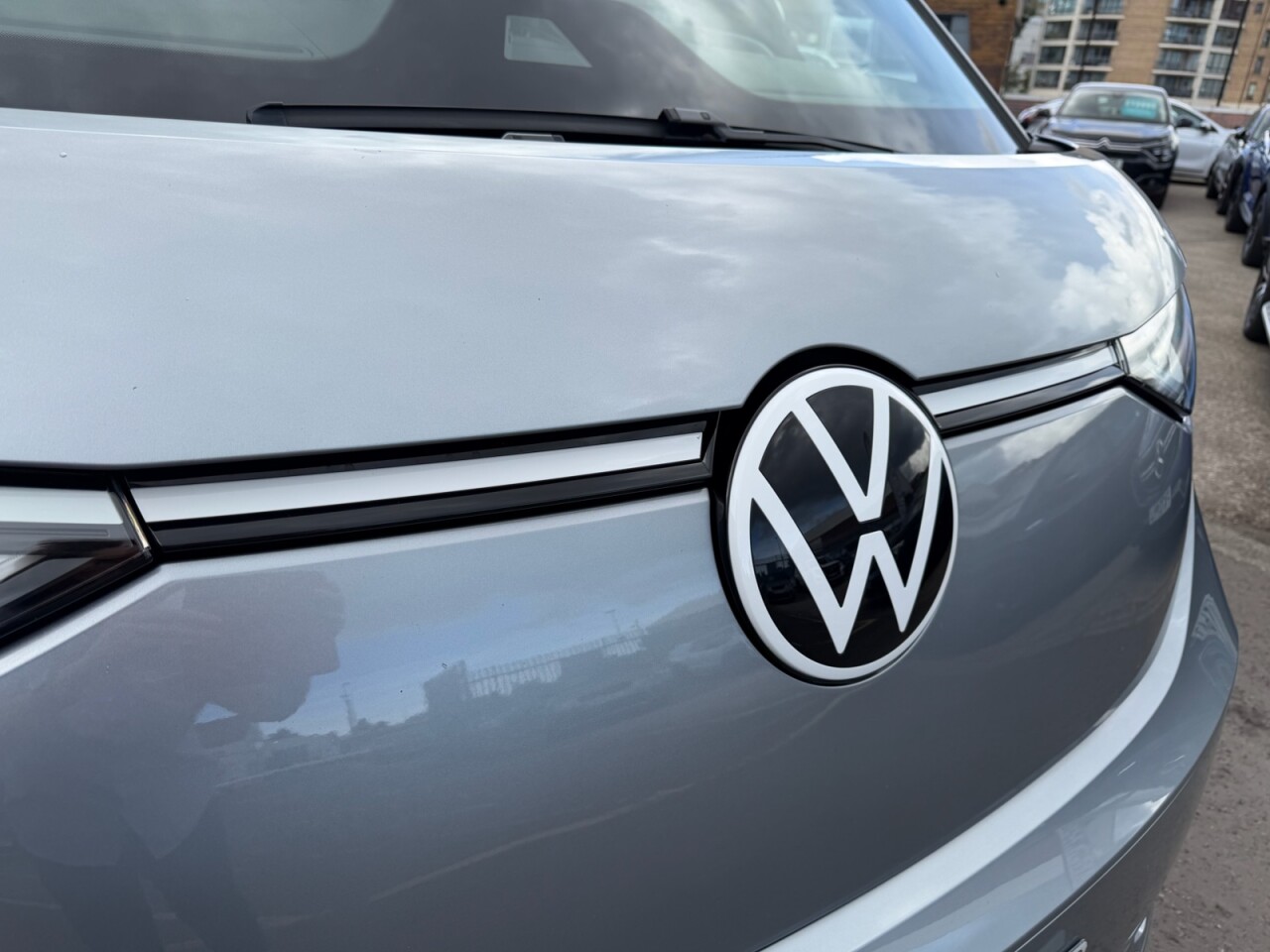 2024 VOLKSWAGEN ID. BUZZ Pro 77kWh Life MPV 5dr Electric Auto (204 ps) ONLY 45669 GENUINE LOW MILES - vehicle photo 28 for sale on PureCar