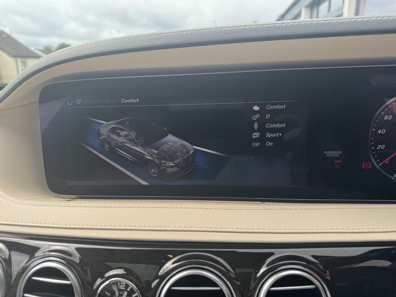2018 MERCEDES S CLASS 4.0 S63L V8 BiTurbo AMG (Executive) Saloon 4dr Petrol SpdS MCT Euro 6 (s/s) - vehicle photo 28 for sale on PureCar