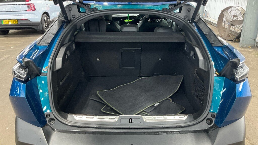 2024 Peugeot 408 — image 8