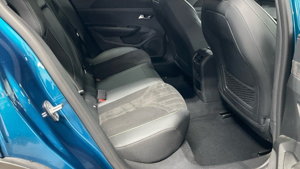 2024 Peugeot 408 — image 9