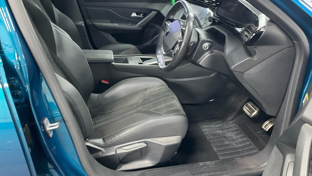 2024 Peugeot 408 — image 10
