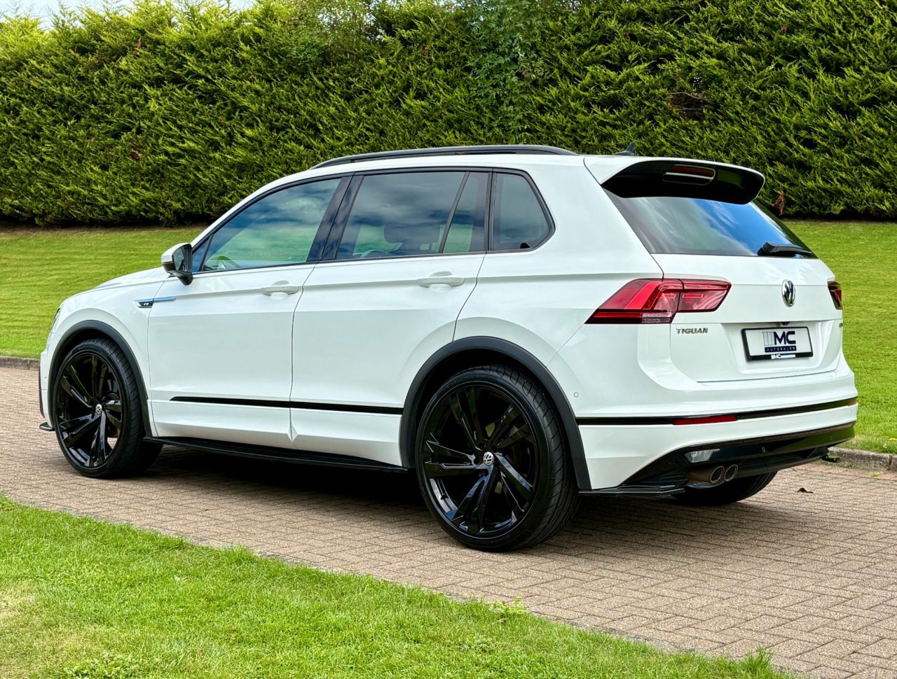 2020 VOLKSWAGEN TIGUAN 2.0 TDI R-Line Tech SUV 5dr Diesel DSG 4Motion Euro 6 (s/s) (150 ps) - vehicle photo 6 for sale on PureCar