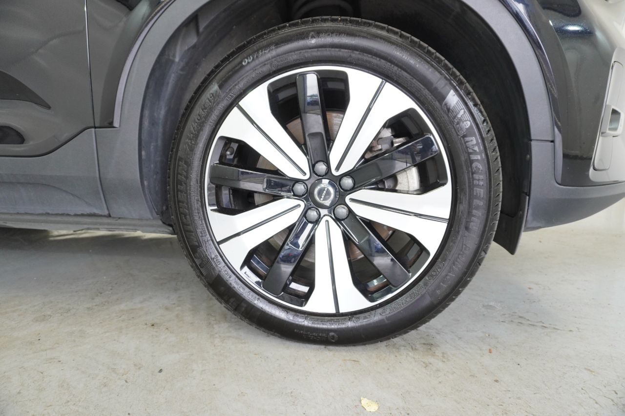 2023 VOLVO XC40 Recharge 69kWh Plus SUV 5dr Electric Auto (231 ps) - vehicle photo 3 for sale on PureCar