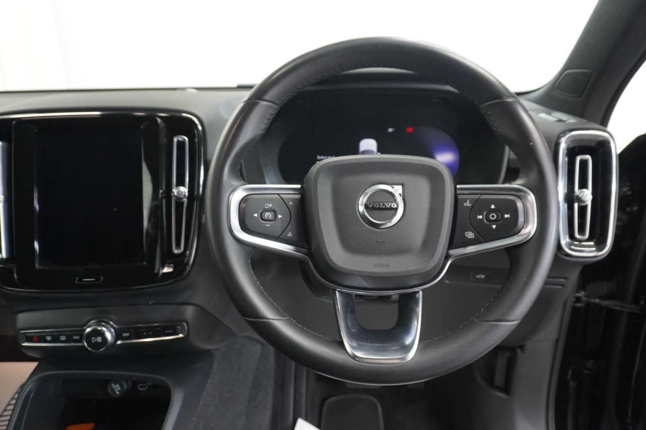 2023 VOLVO XC40 Recharge 69kWh Plus SUV 5dr Electric Auto (231 ps) - vehicle photo 26 for sale on PureCar