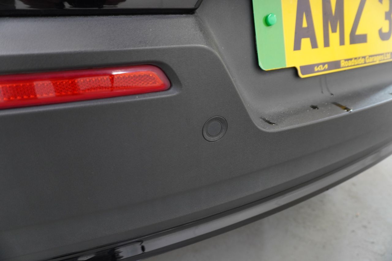 2023 VOLVO C40 Recharge 69kWh Plus SUV 5dr Electric Auto (231 ps) - vehicle photo 19 for sale on PureCar