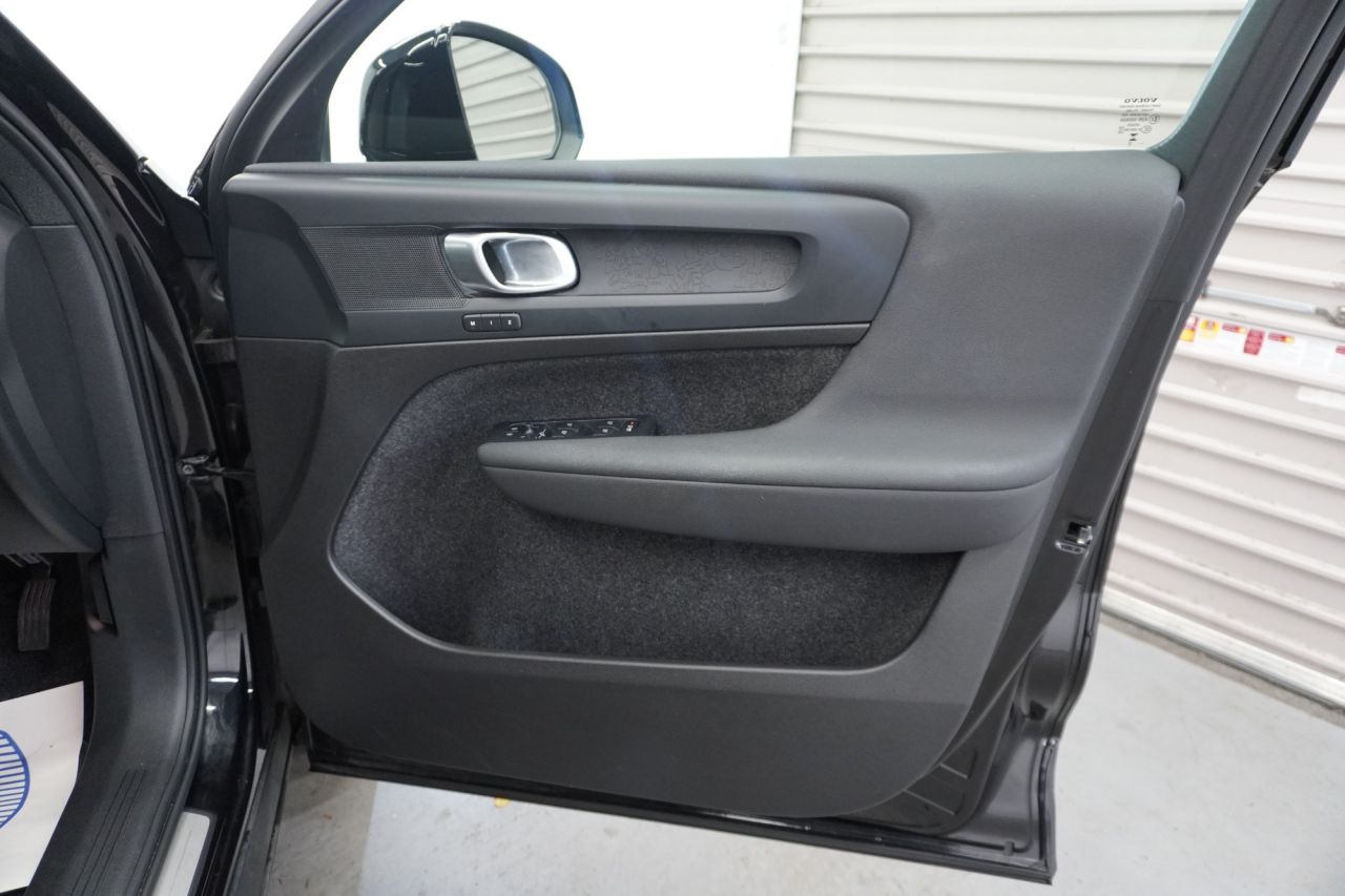 2023 VOLVO C40 Recharge 69kWh Plus SUV 5dr Electric Auto (231 ps) - vehicle photo 22 for sale on PureCar