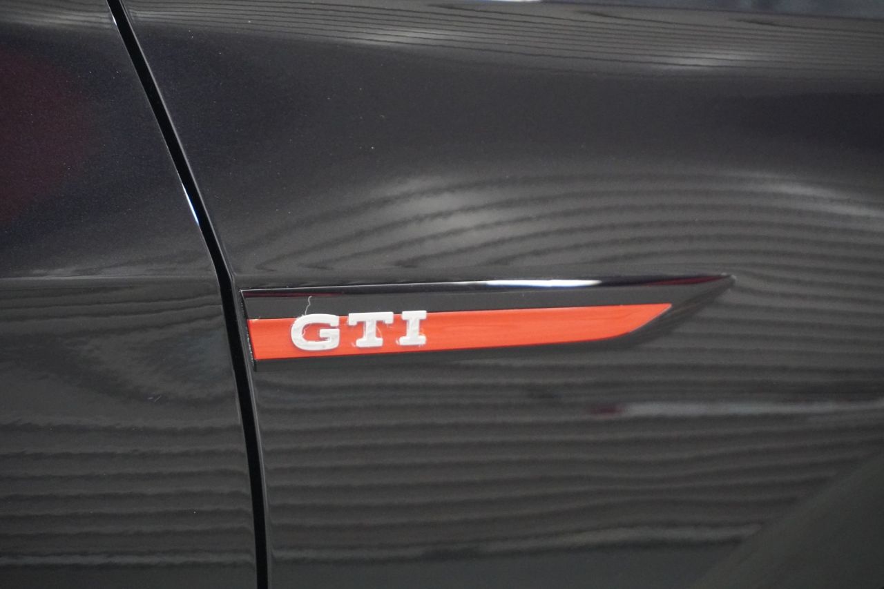 2021 VOLKSWAGEN GOLF 2.0 TSI GTI Hatchback 5dr Petrol DSG Euro 6 (s/s) (245 ps) - vehicle photo 5 for sale on PureCar