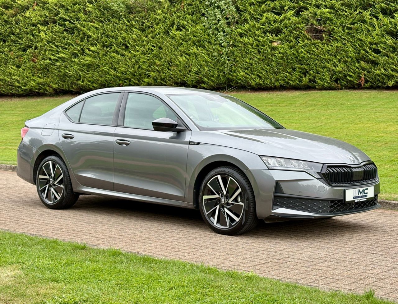 2025 SKODA OCTAVIA 2.0 TDI SportLine Hatchback 5dr Diesel DSG Euro 6 (s/s) (150 ps) - vehicle photo 5 for sale on PureCar