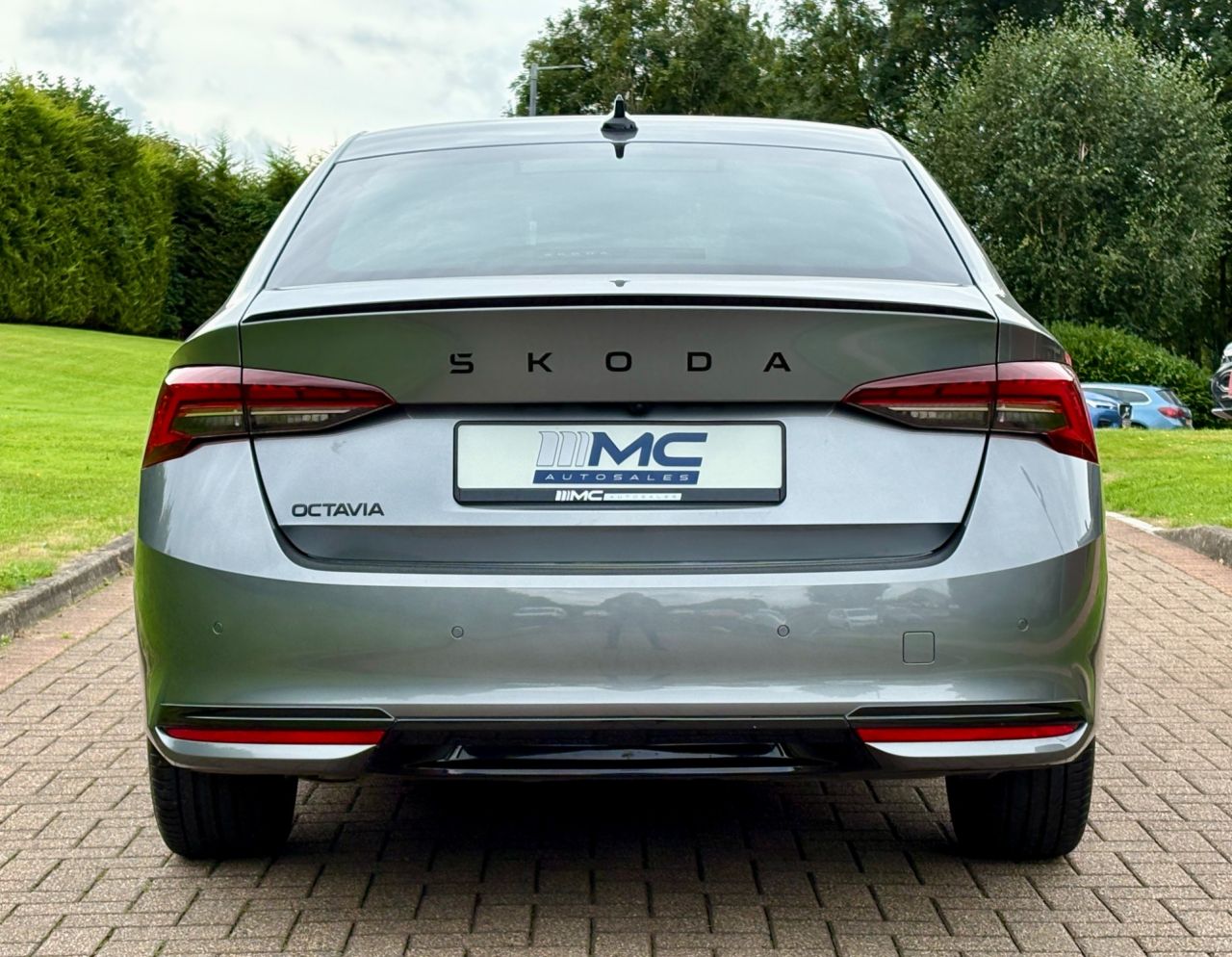 2025 SKODA OCTAVIA 2.0 TDI SportLine Hatchback 5dr Diesel DSG Euro 6 (s/s) (150 ps) - vehicle photo 10 for sale on PureCar