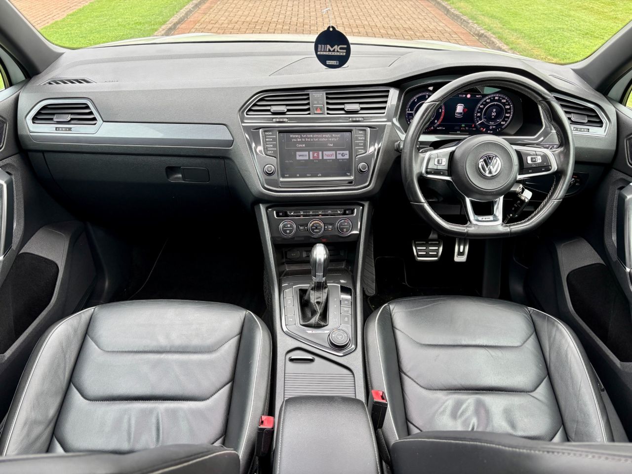 2017 VOLKSWAGEN TIGUAN 2.0 BiTDI BlueMotion Tech R-Line SUV 5dr Diesel DSG 4Motion Euro 6 (s/s) (2 - vehicle photo 13 for sale on PureCar