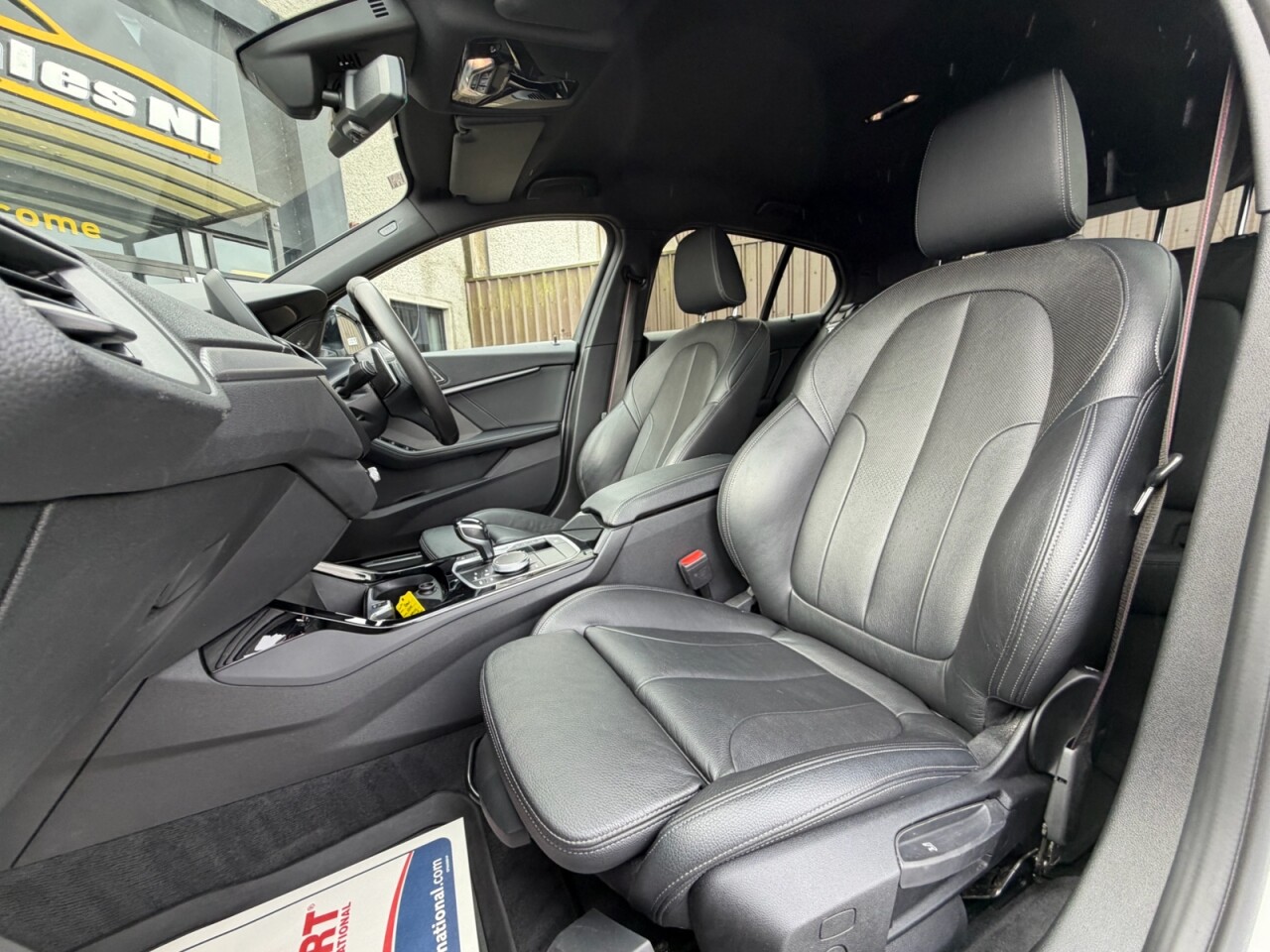 2020 BMW 1 SERIES 2.0 120d M Sport Hatchback 5dr Diesel Auto xDrive Euro 6 (s/s) (190 ps) - vehicle photo 9 for sale on PureCar