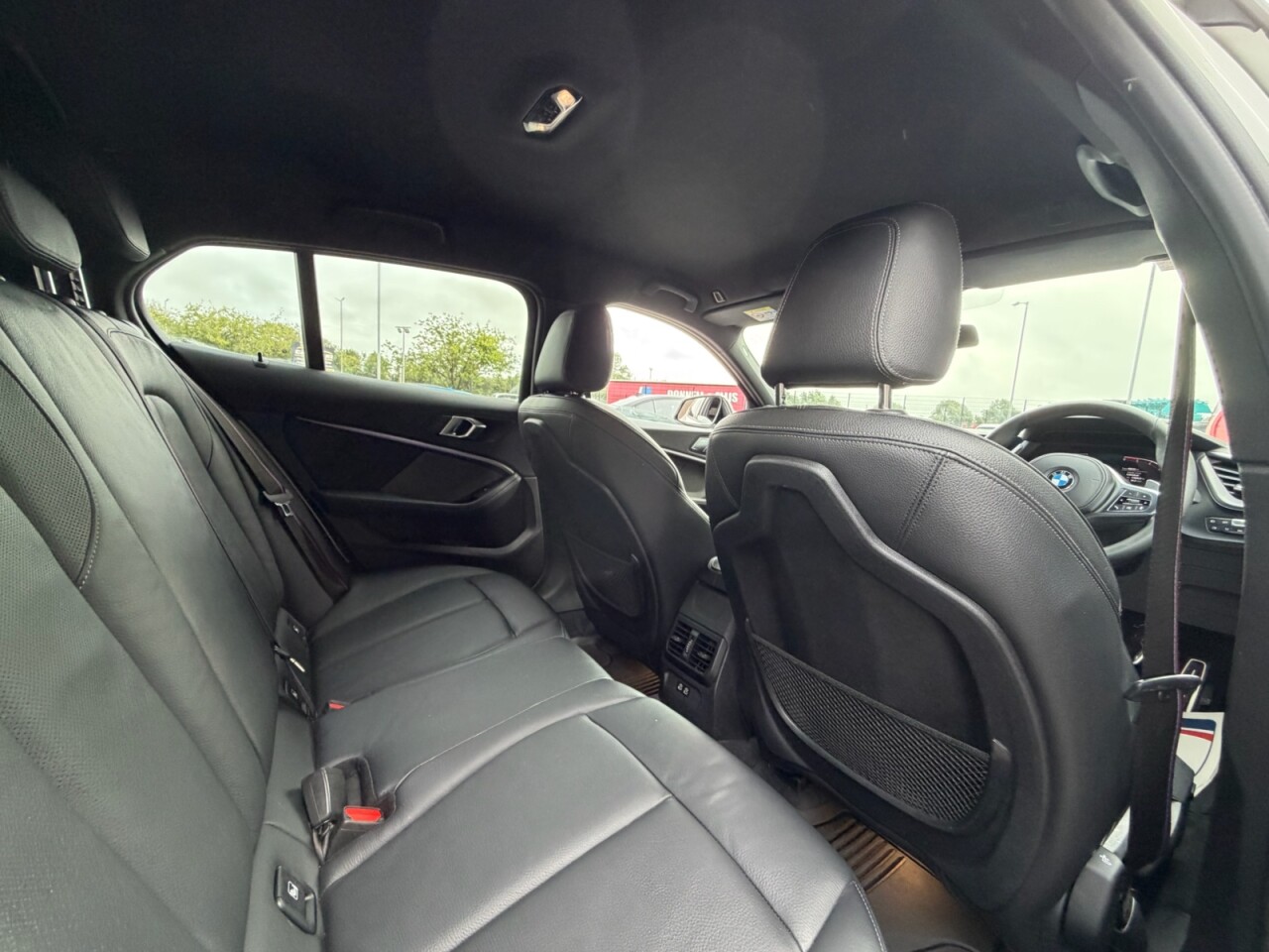 2020 BMW 1 SERIES 2.0 120d M Sport Hatchback 5dr Diesel Auto xDrive Euro 6 (s/s) (190 ps) - vehicle photo 10 for sale on PureCar