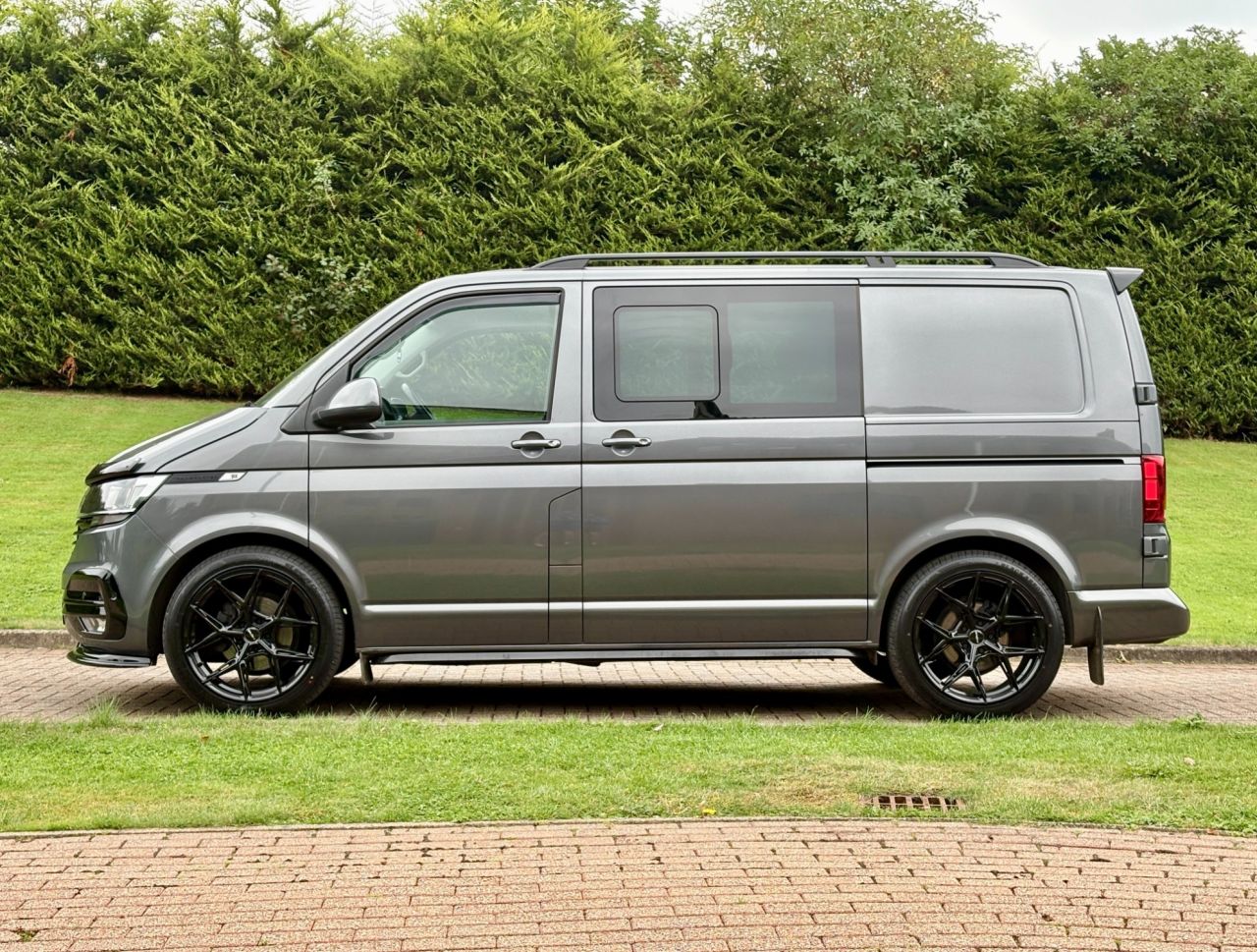 2022 VOLKSWAGEN TRANSPORTER 2.0 TDI T30 Highline Kombi Double Cab 5dr Diesel DSG FWD SWB Euro 6 (s/s) ( - vehicle photo 8 for sale on PureCar