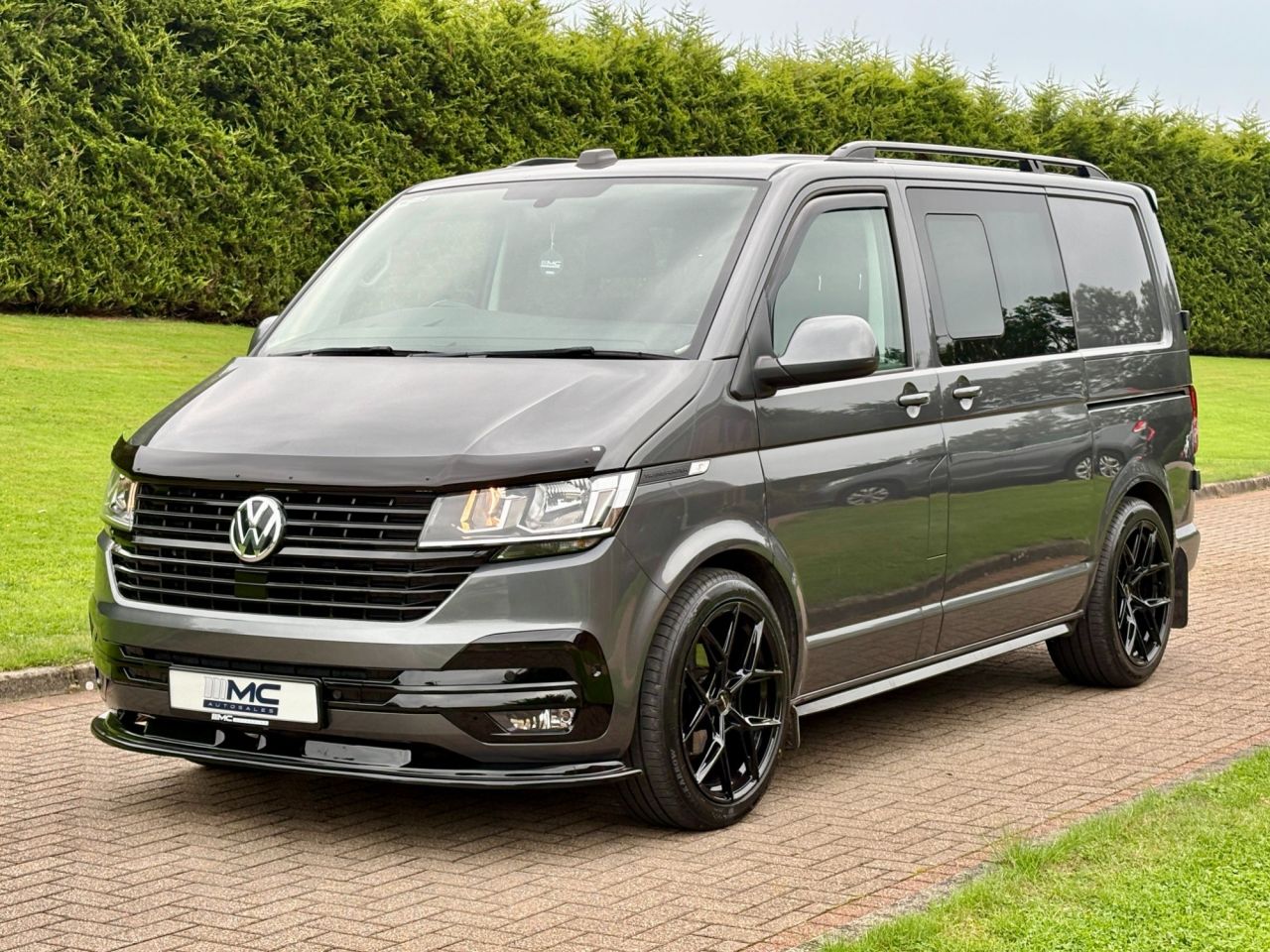 2022 VOLKSWAGEN TRANSPORTER 2.0 TDI T30 Highline Kombi Double Cab 5dr Diesel DSG FWD SWB Euro 6 (s/s) ( - vehicle photo 2 for sale on PureCar