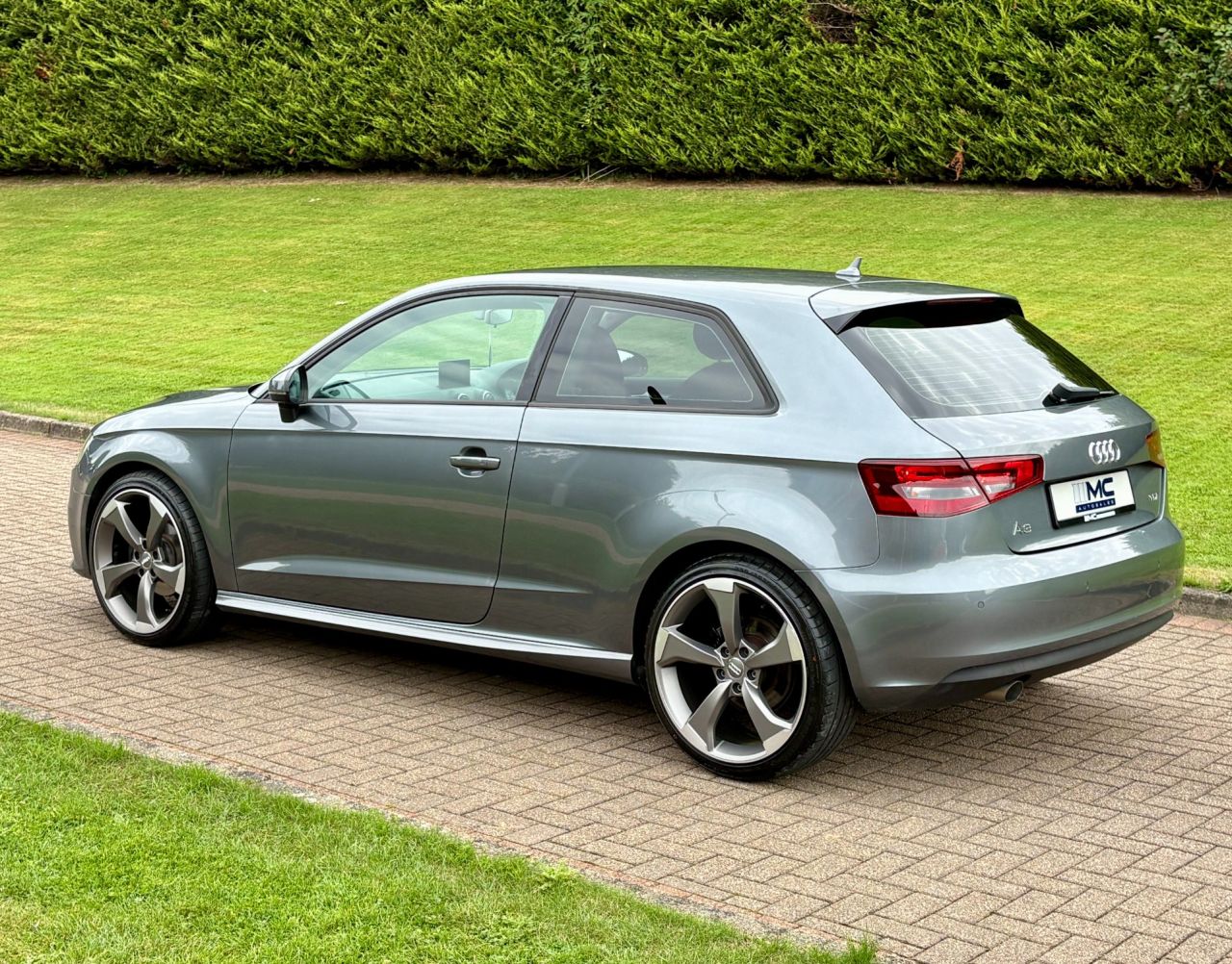 2016 AUDI A3 1.6 TDI ultra SE Technik Hatchback 3dr Diesel Manual Euro 6 (s/s) (110 ps) - vehicle photo 6 for sale on PureCar