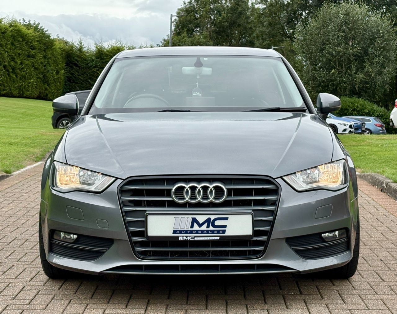 2016 AUDI A3 1.6 TDI ultra SE Technik Hatchback 3dr Diesel Manual Euro 6 (s/s) (110 ps) - vehicle photo 10 for sale on PureCar