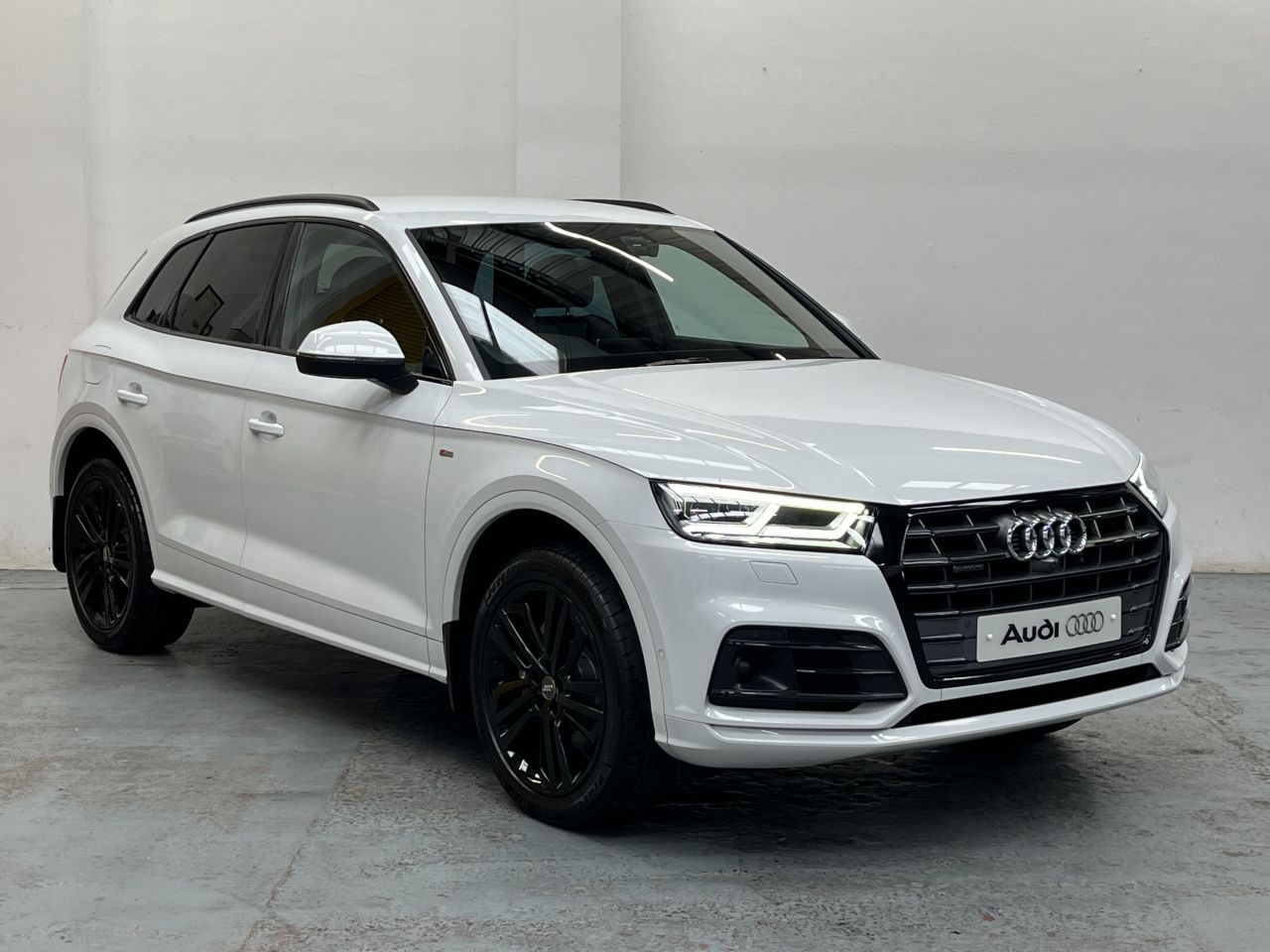 2019 AUDI Q5 S Line - vehicle photo 4 for sale on PureCar