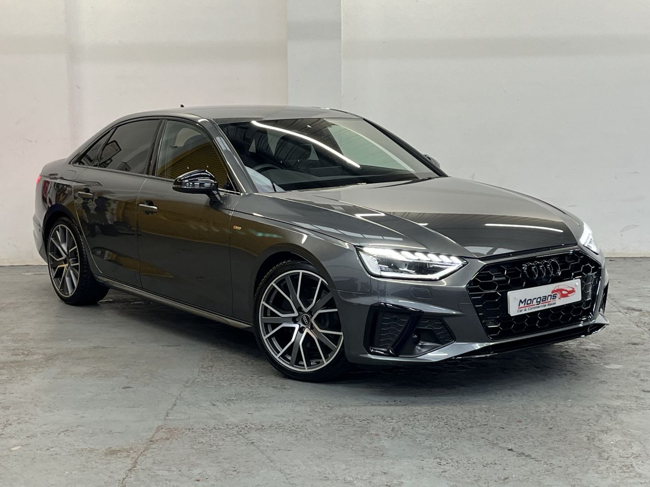 AUDI A4 2023