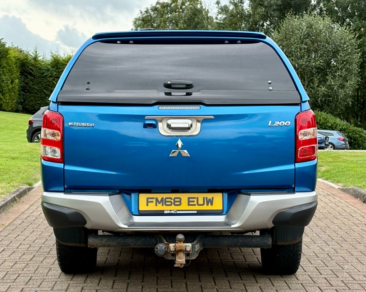 2019 MITSUBISHI L200 2.4 DI-D DC Barbarian Pickup Double Cab 4dr Diesel Auto 4WD Euro 6 (178 ps) - vehicle photo 9 for sale on PureCar