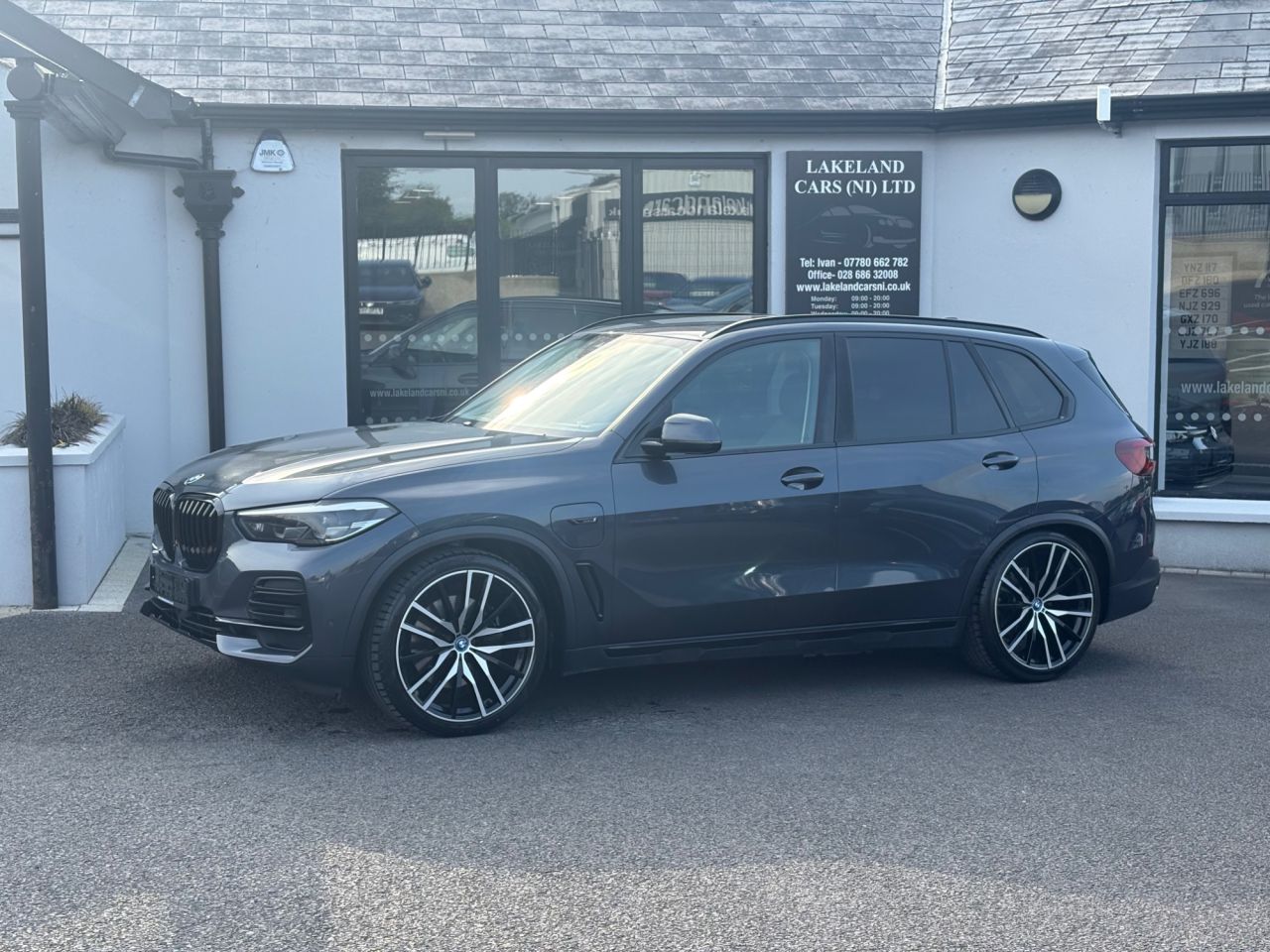 2022 BMW X5 3.0 45e 24kWh xLine SUV 5dr Petrol Plug-in Hybrid Auto xDrive Euro 6 (s/s) - vehicle photo 2 for sale on PureCar