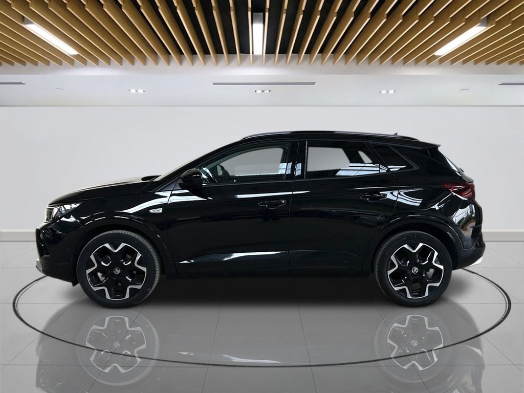 2024 Vauxhall Grandland — image 3
